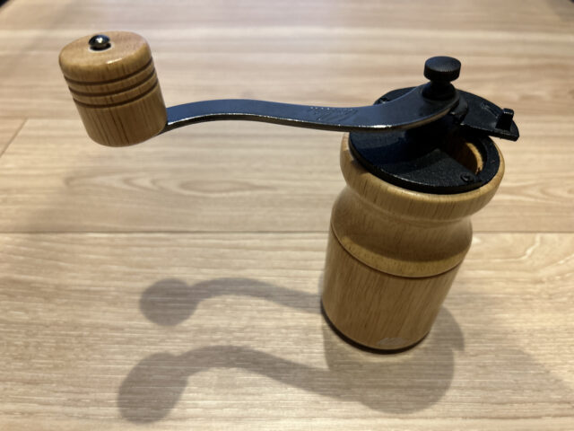 カリタの木製コーヒーミルの写真